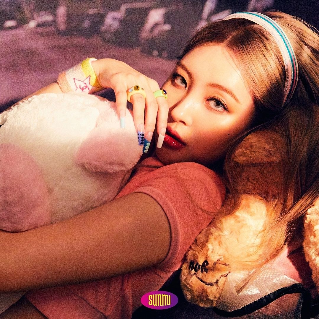 Sunmi Can’t Sit With Us anh 1