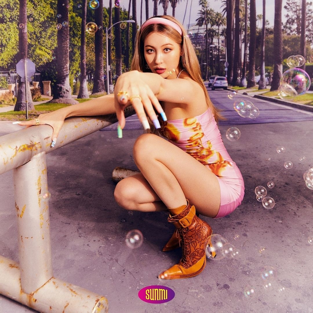 Sunmi Can’t Sit With Us anh 5