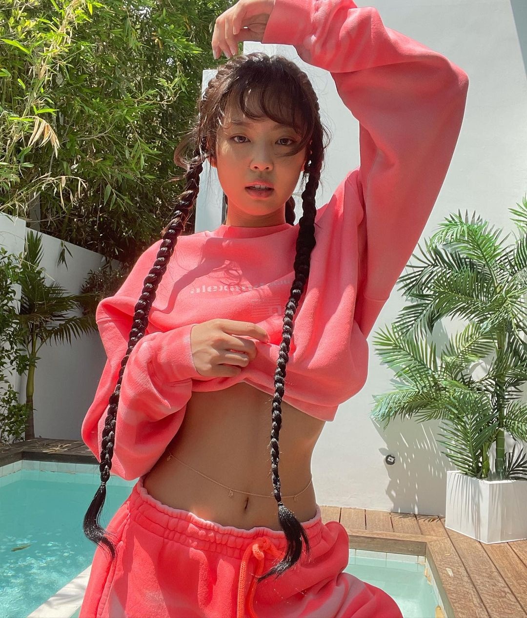 Jennie  để tóc ngắn ảnh 7 Jennie  de toc ngan anh 7