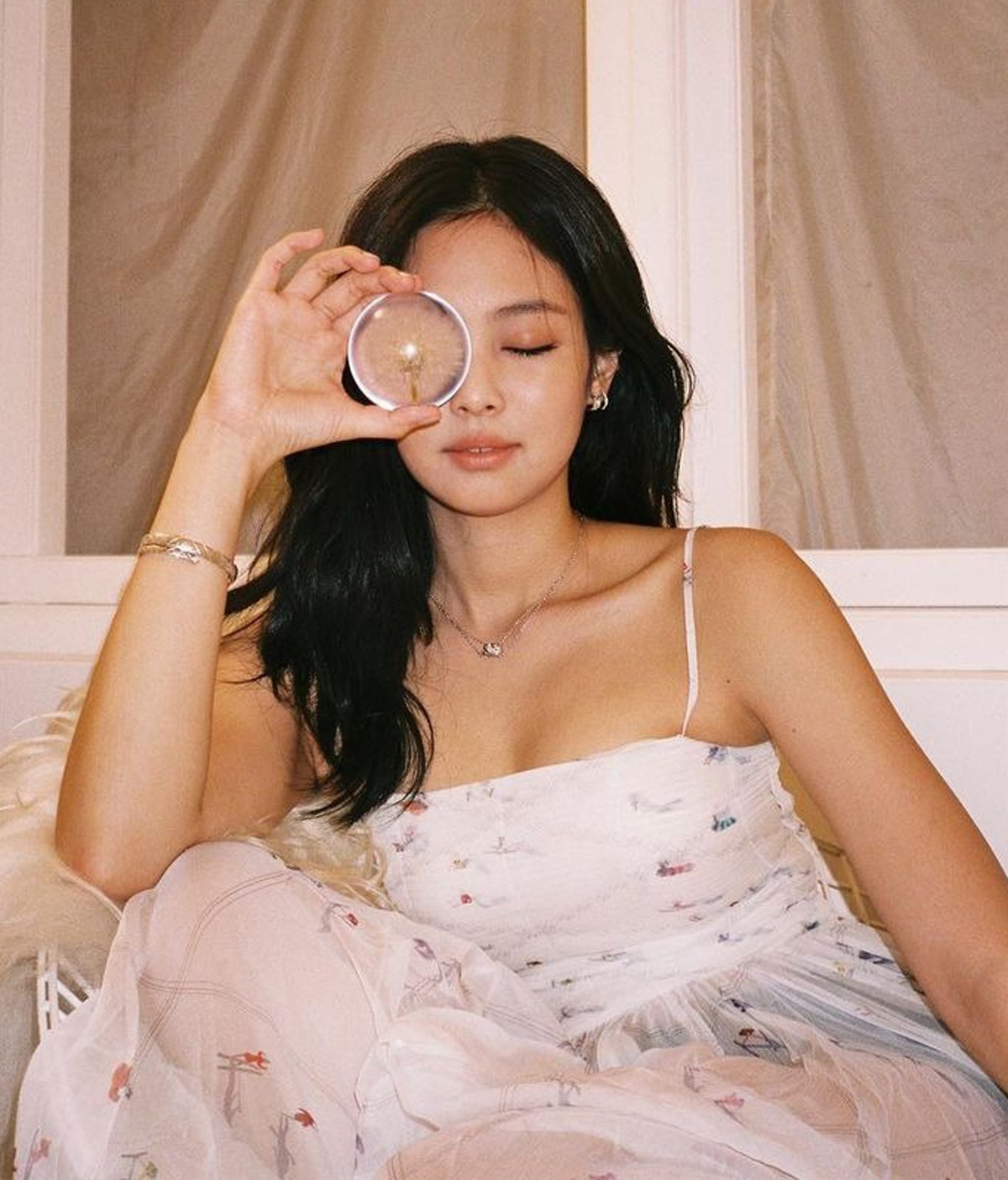 Jennie  để tóc ngắn ảnh 10 Jennie  de toc ngan anh 10