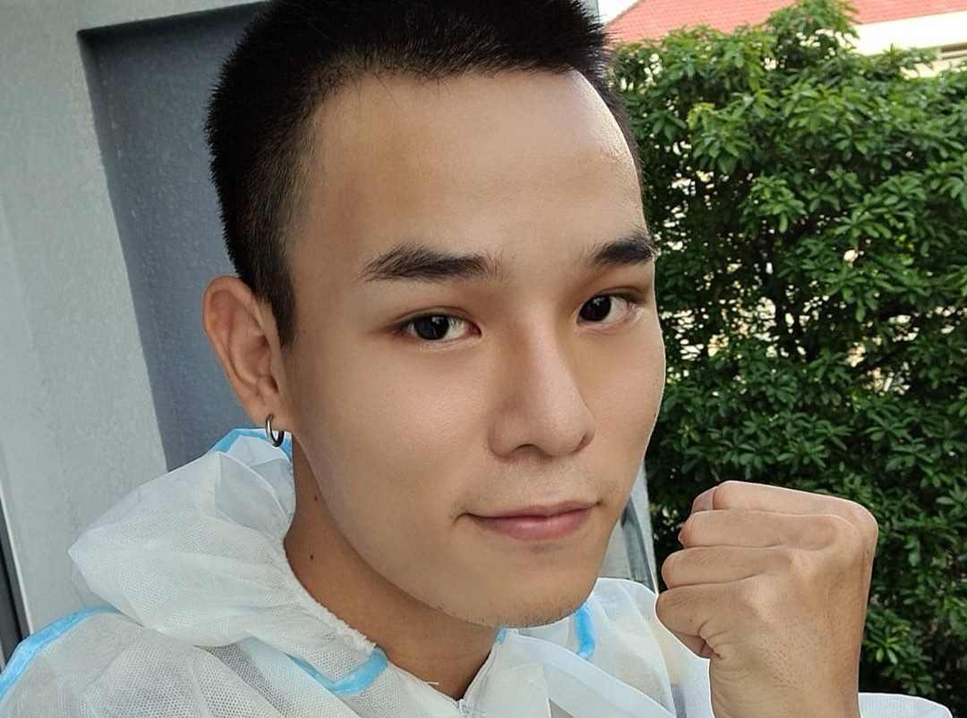 Ca si Tran Duy Dat va 9 nguoi o khu tro dieu tri Covid-19 tai nha hinh anh