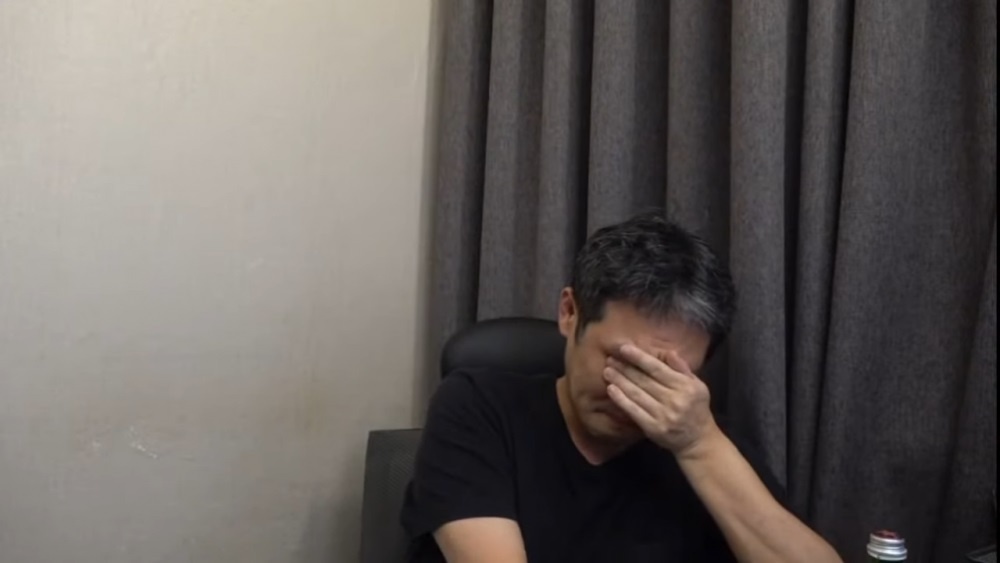 Kim Yong Ho giai nghe anh 1