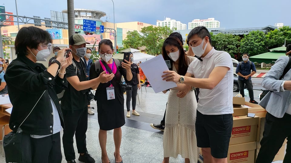 Thủy Tiên kê khai ảnh 1 Thuy Tien ke khai anh 1