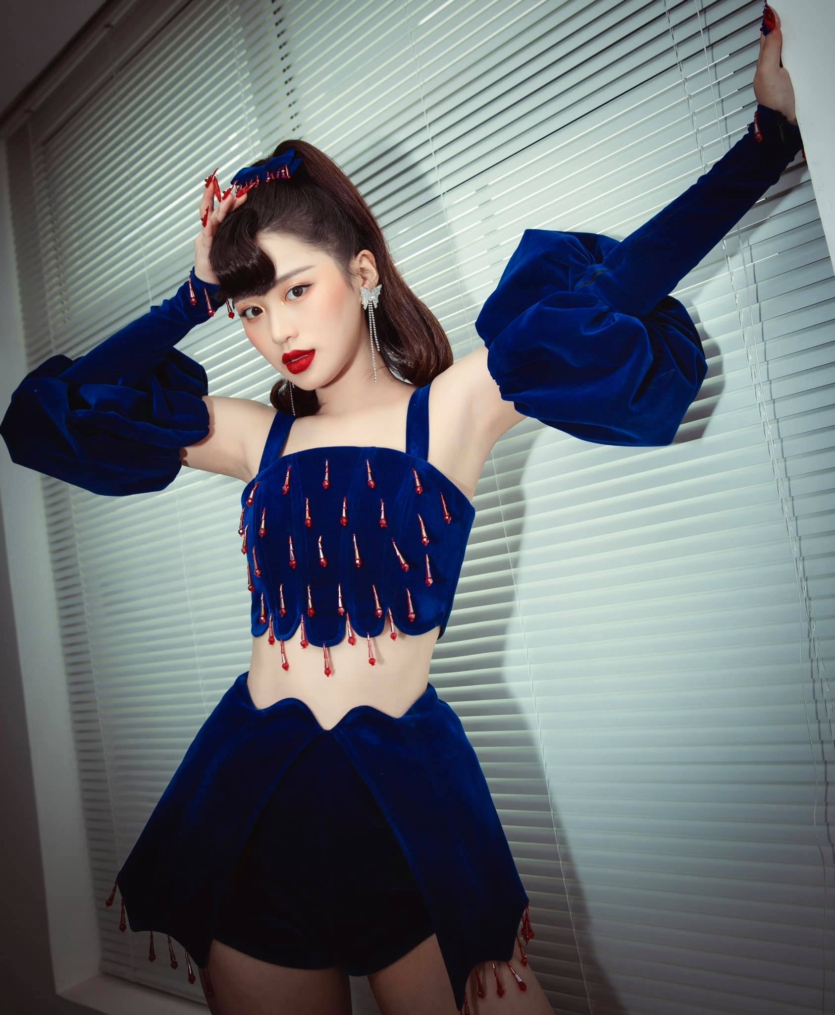 Han Sara The Heroes anh 1