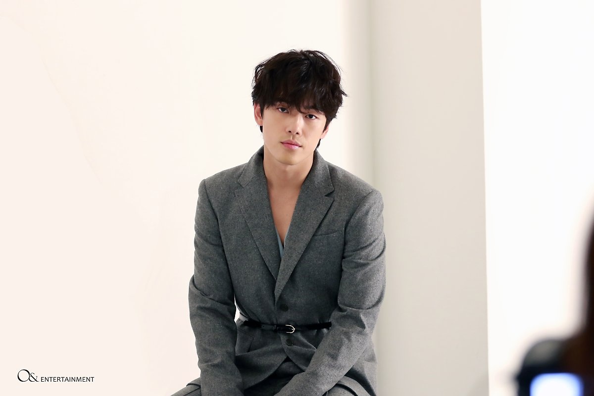 Kim Jung Hyun va Seo Ye Ji anh 1