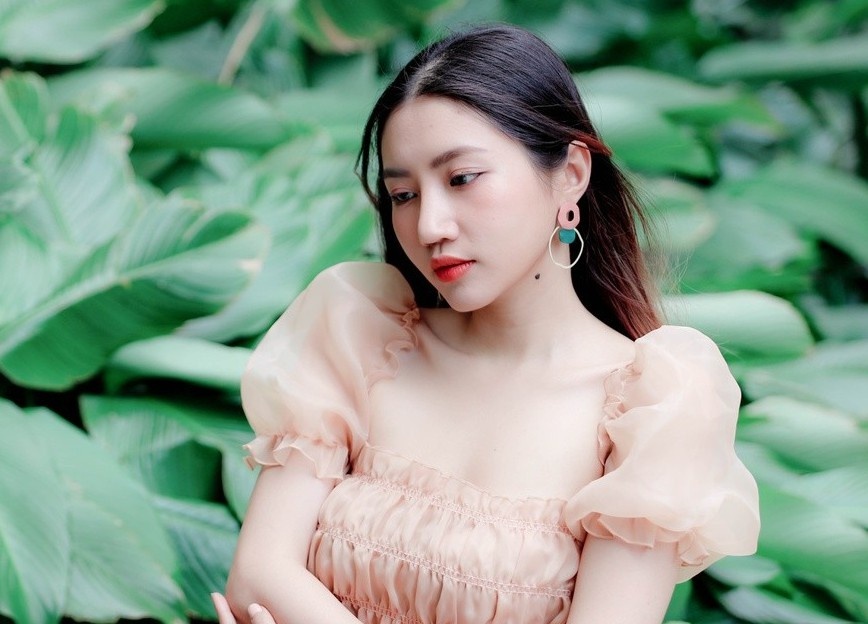 Ca si Viet cho doi duoc di dien hinh anh