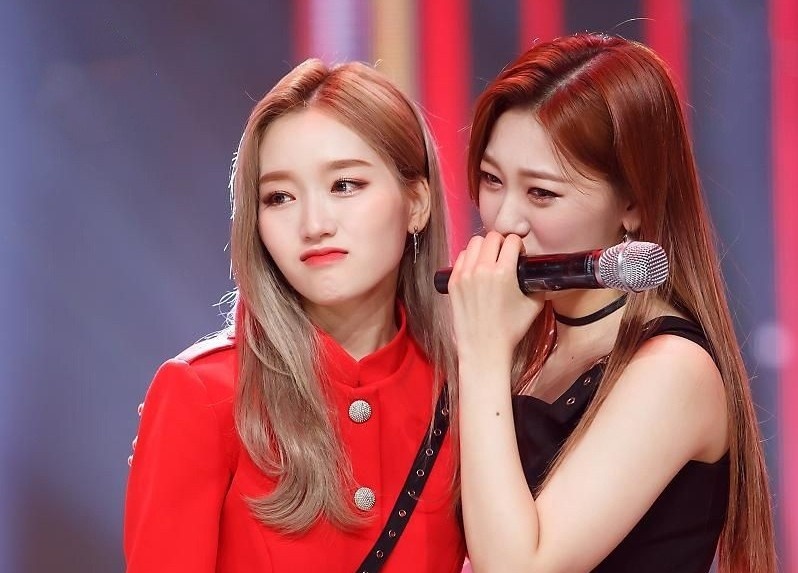 Cong ty thua lo, nhom nhac nu dung truoc nguy co tan ra hinh anh