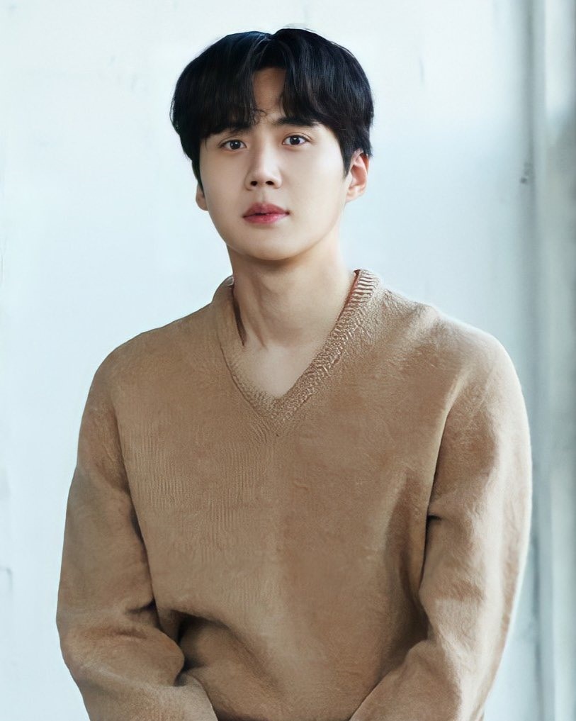 Kim Seon Ho ep ban gai pha thai anh 1