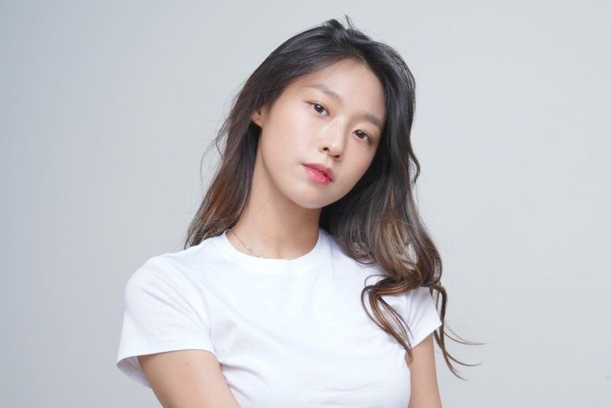 Seolhyun tro lai sau thoi gian bi tay chay hinh anh