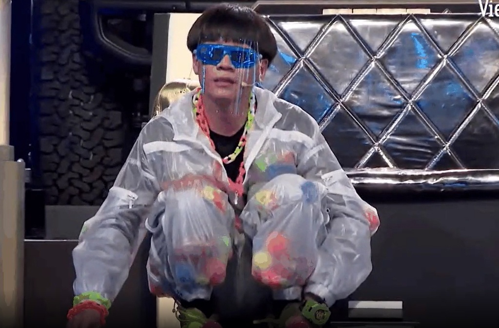 Wowy bi phan ung thieu ton trong thi sinh Rap Viet hinh anh