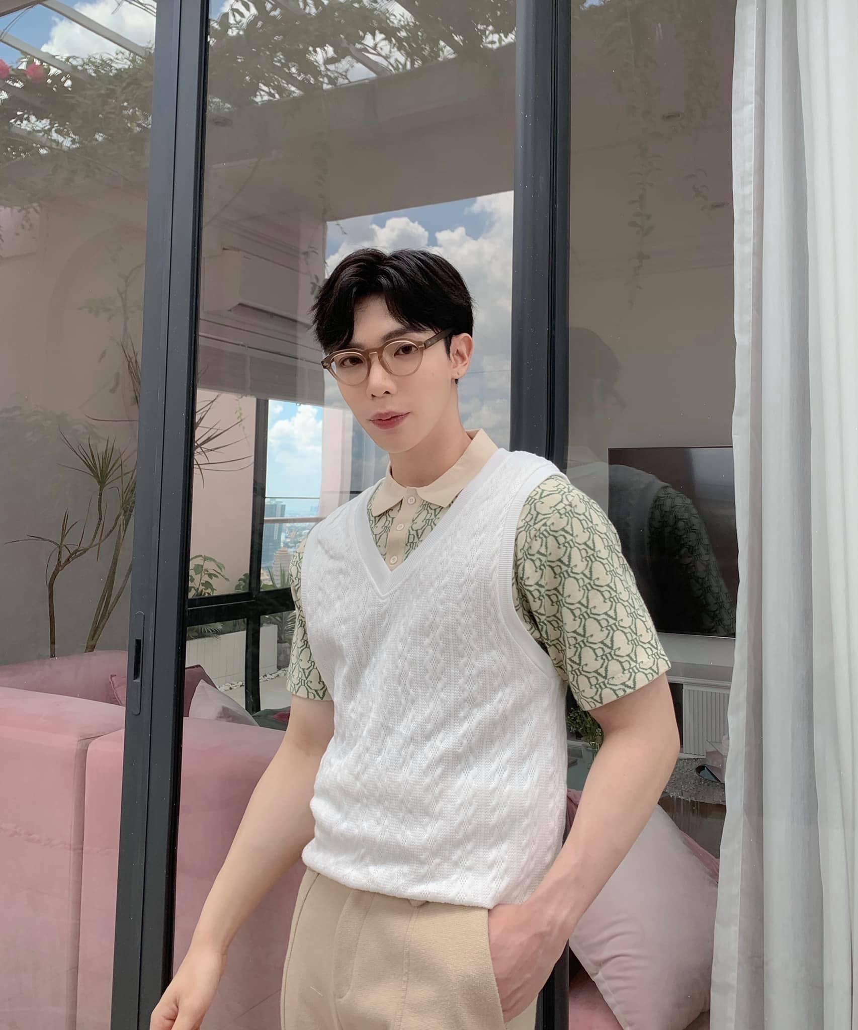 Erik dung tien tu thien sai muc dich anh 1