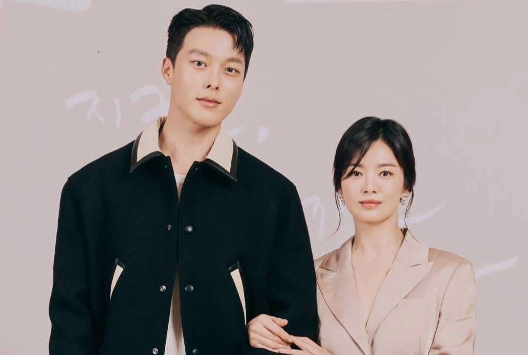 Song Hye Kyo va Jang Ki Yong tai hop bao phim moi hinh anh