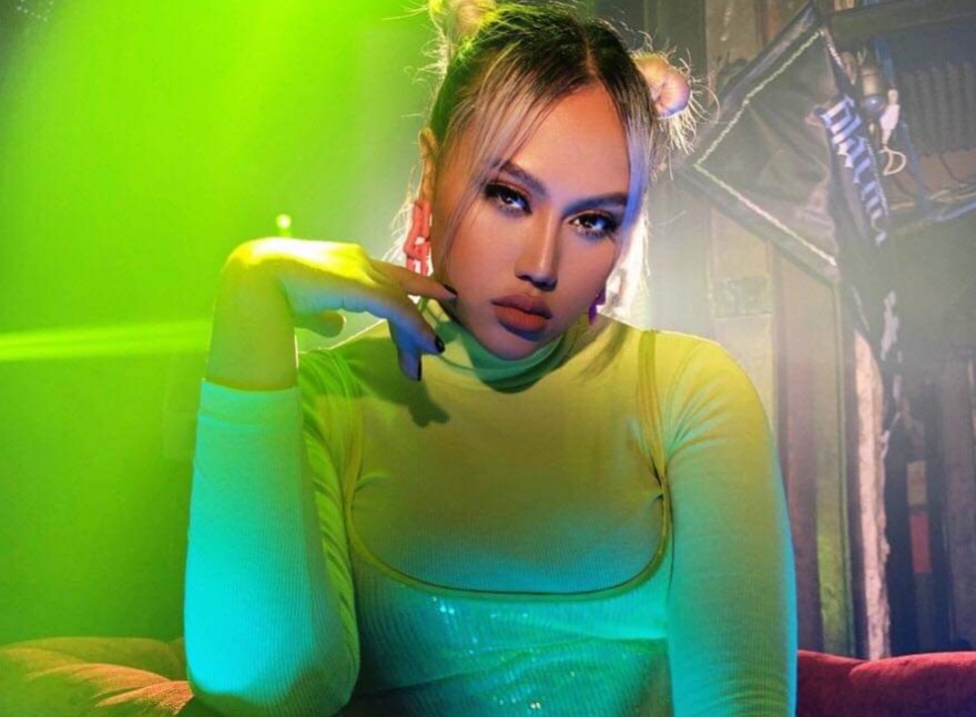 Ca si Sofia: 'Toi so quen loi, hat chenh pho o Rap Viet' hinh anh