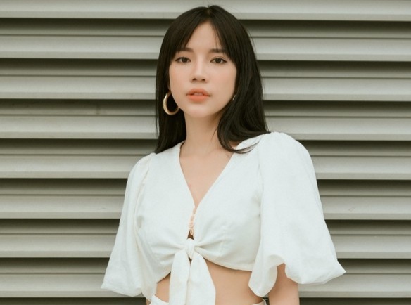 Lyly xin loi Chau Dang Khoa hinh anh