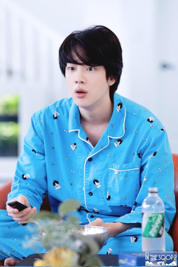 cong ty cua BTS loi dung fan anh 1