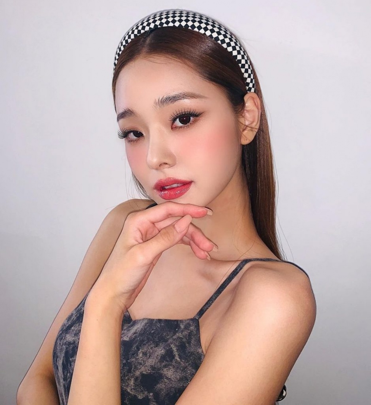 Song Ji A Single’s Inferno ảnh 1 Song Ji A Single’s Inferno anh 1