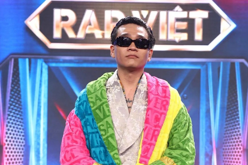 Wowy len tieng viec hoc tro bi e-kip Rap Viet doi xu bat cong hinh anh