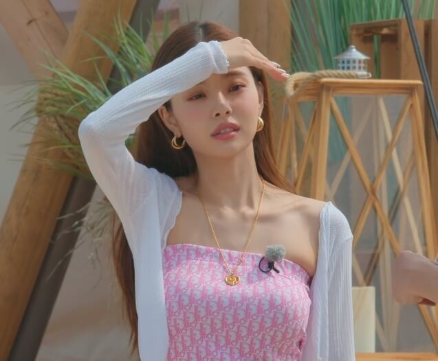 Song Ji A dung hang nhai anh 1