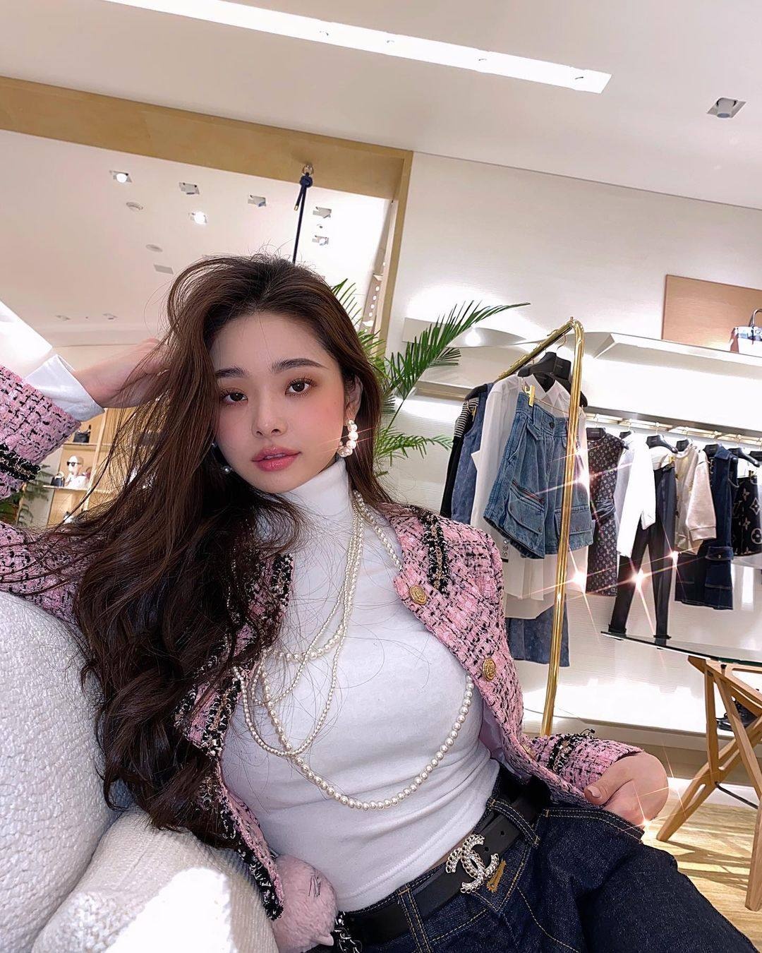 Song Ji A dùng hàng giả ảnh 3 Song Ji A dung hang gia anh 3