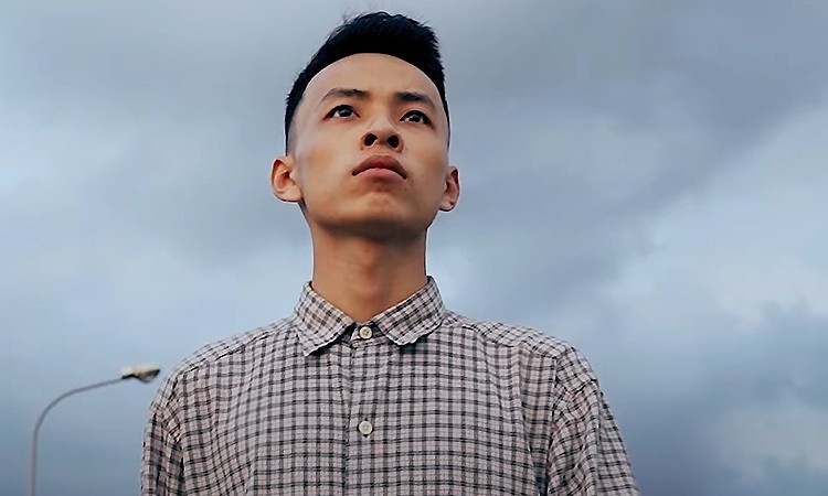 Rapper Nguyen Minh Tri qua doi o tuoi 27 hinh anh