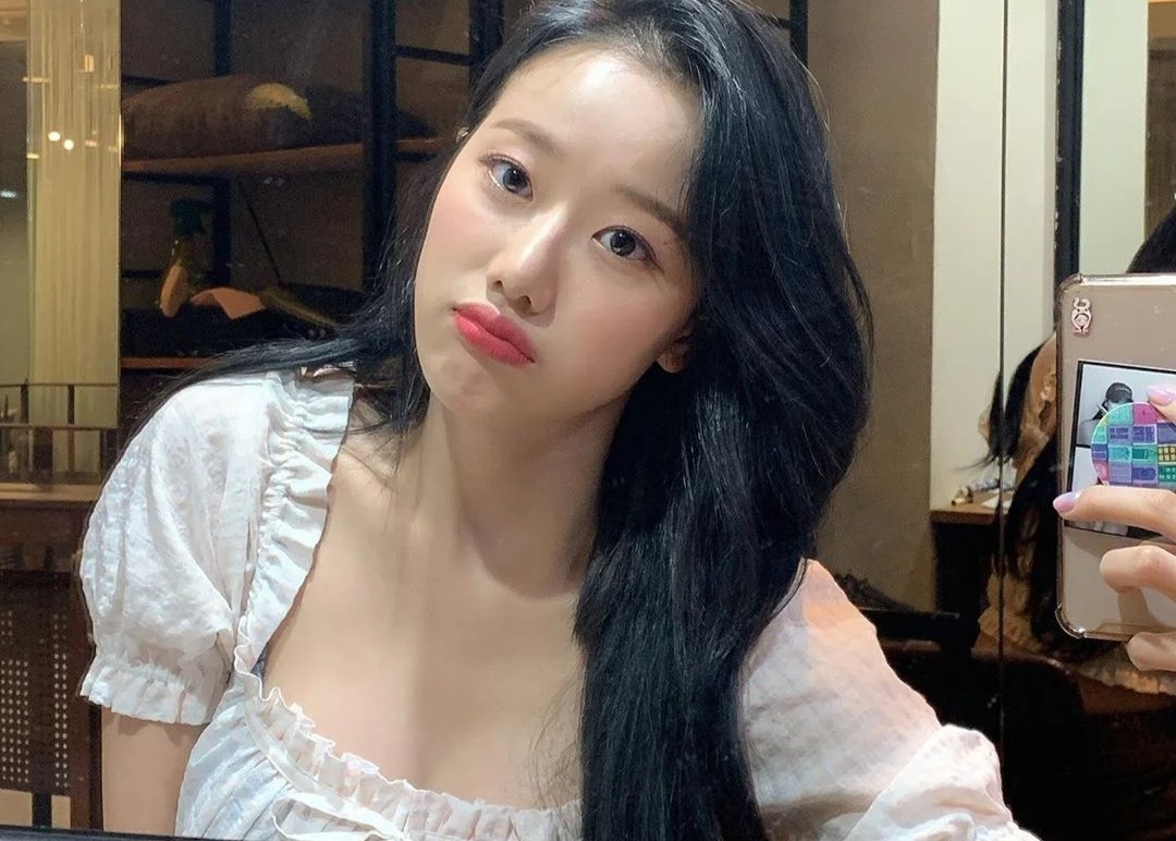 Naeun noi ve viec nhom April tan ra hinh anh