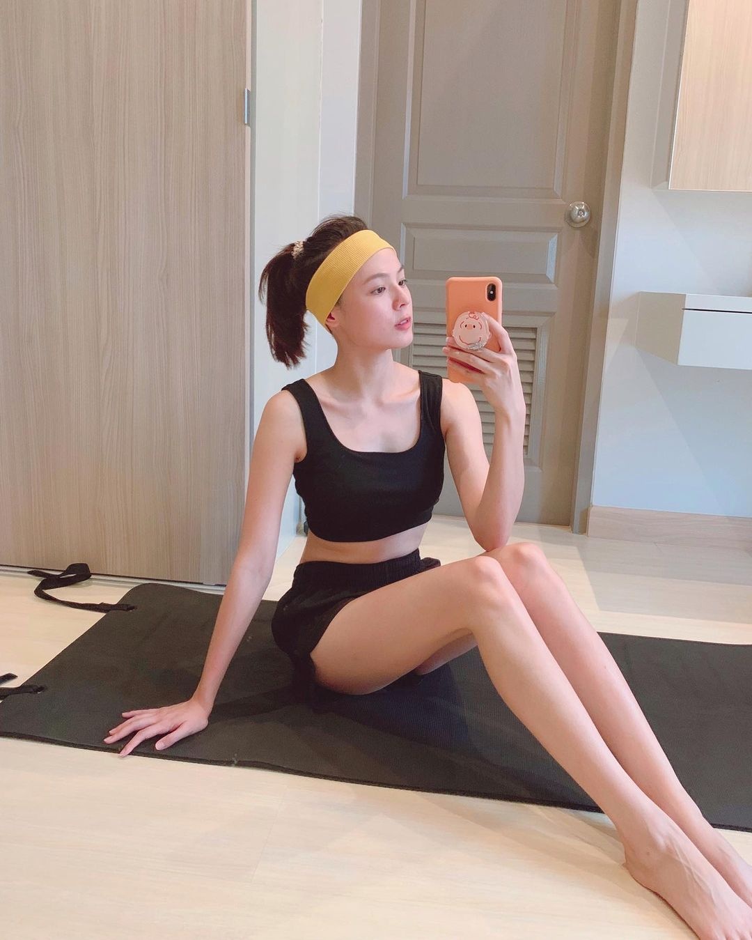 Pattie Ungsumalynn va Dan Worrawech anh 20