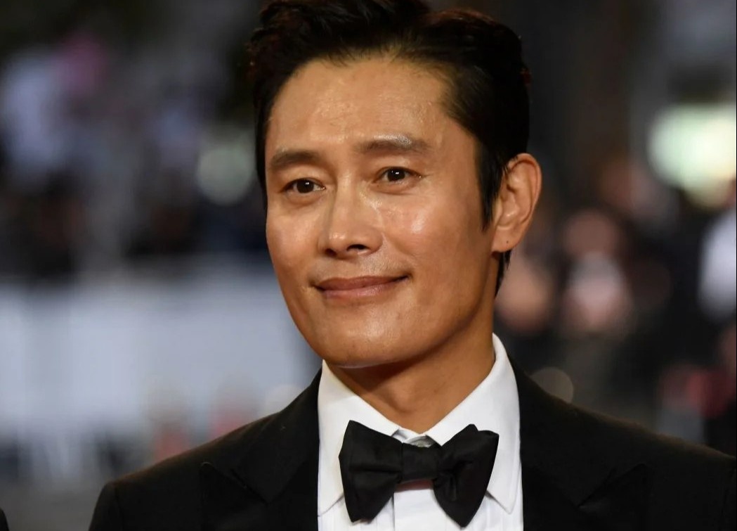 Vo chong Lee Byung Hun va nhieu nghe si mac Covid-19 hinh anh