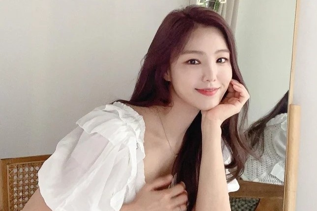 Hai nu ca si Han phan hoi thong tin ngoai tinh hinh anh