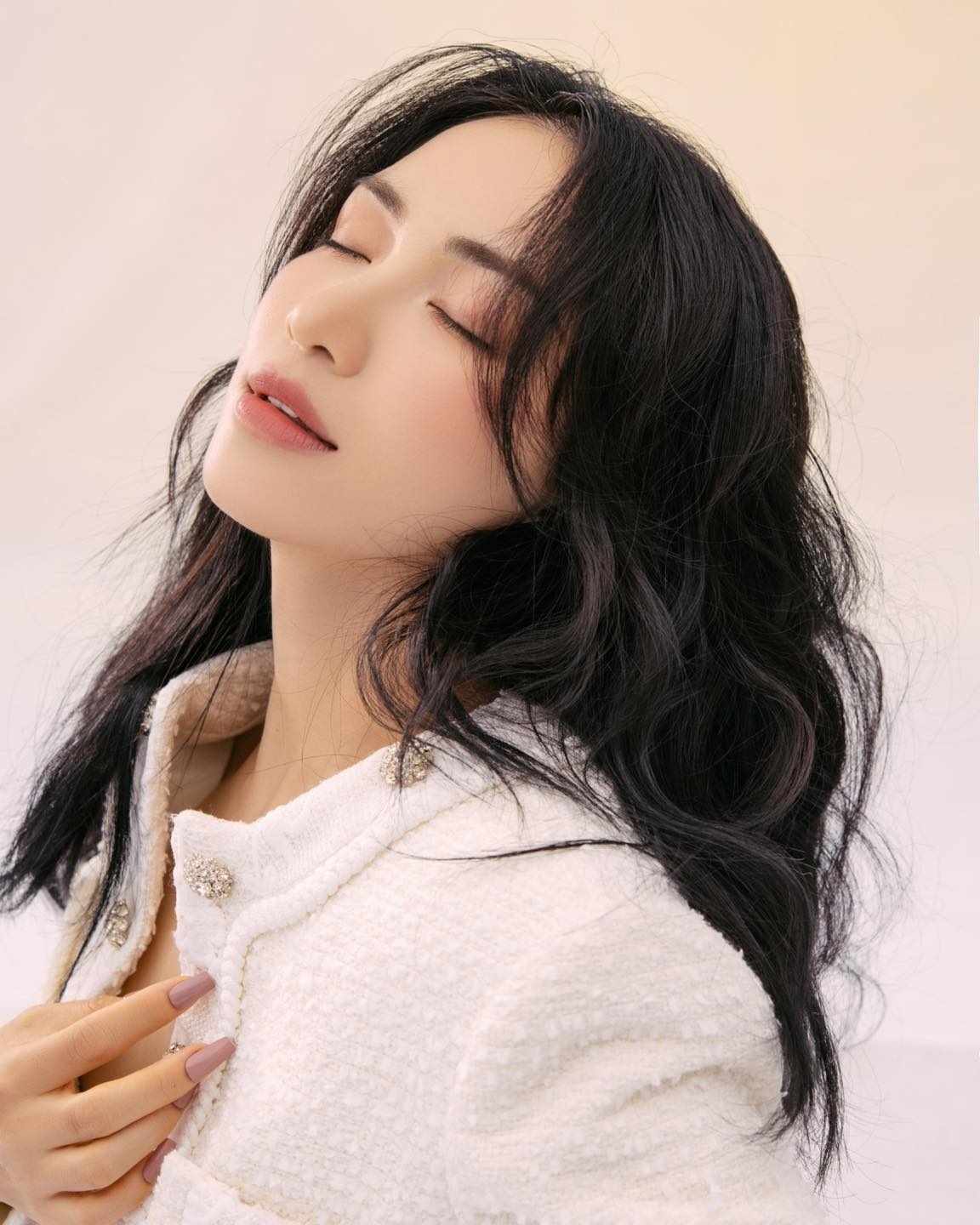 Hòa Minzy chia tay ảnh 1 Hoa Minzy chia tay anh 1