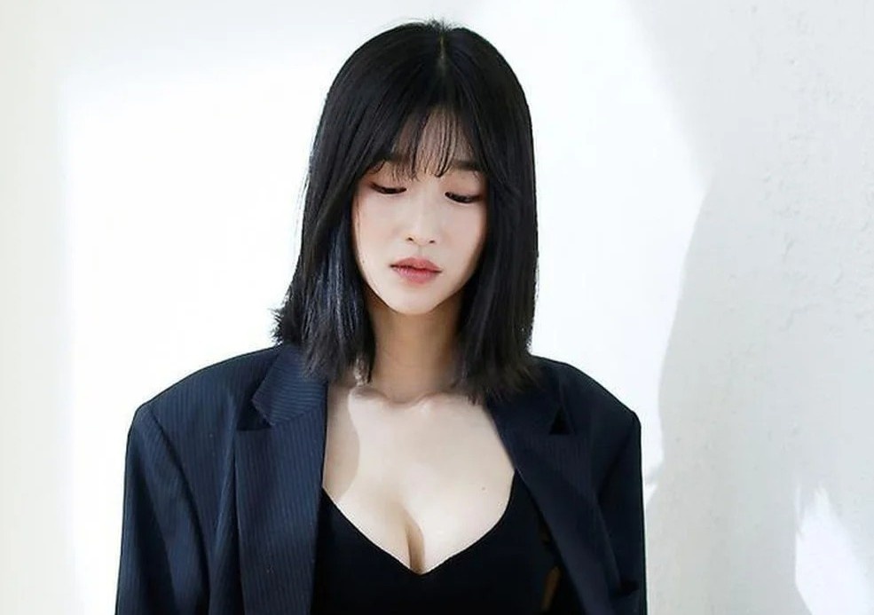 Lan hiem hoi Seo Ye Ji xuat hien hinh anh