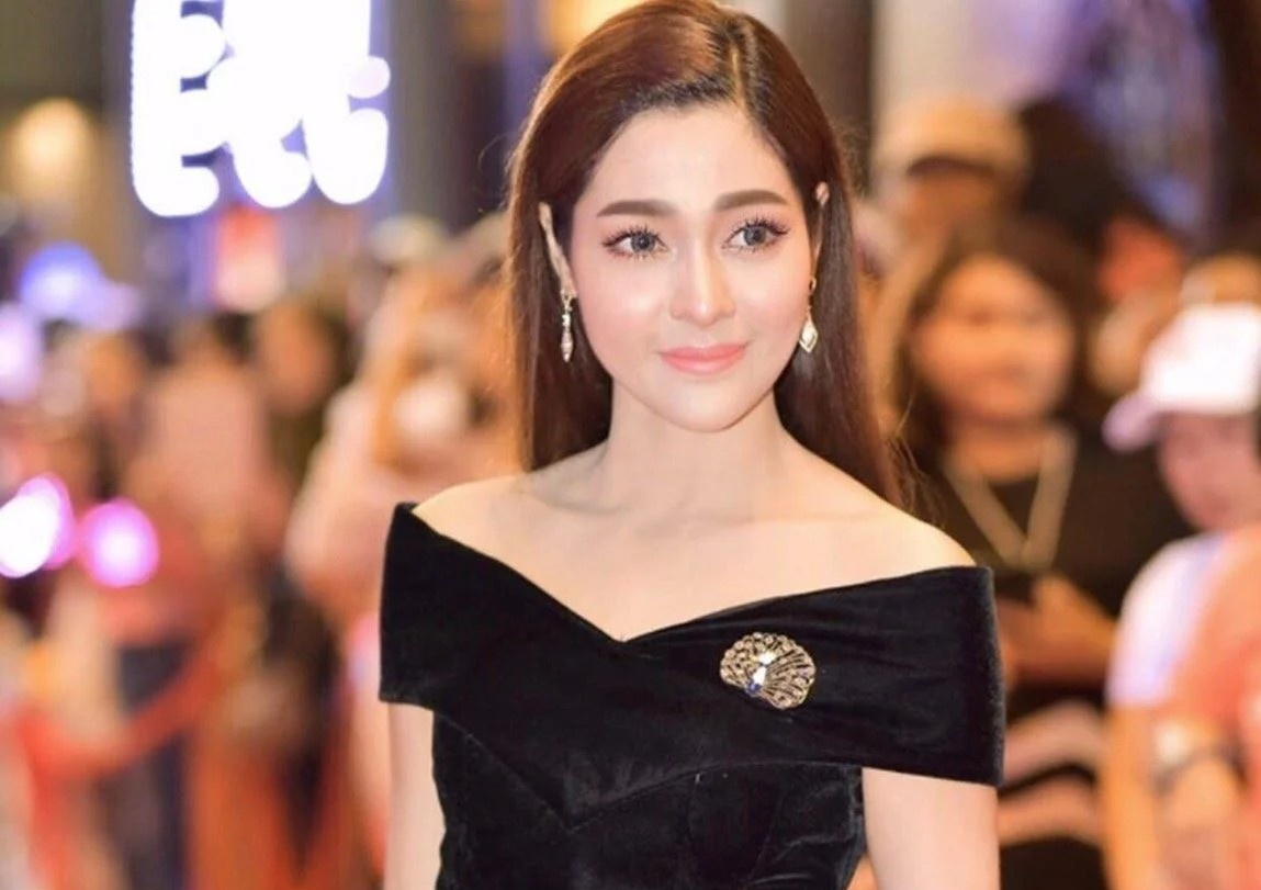 Nu dien vien Thai Lan bi bien dang guong mat hinh anh