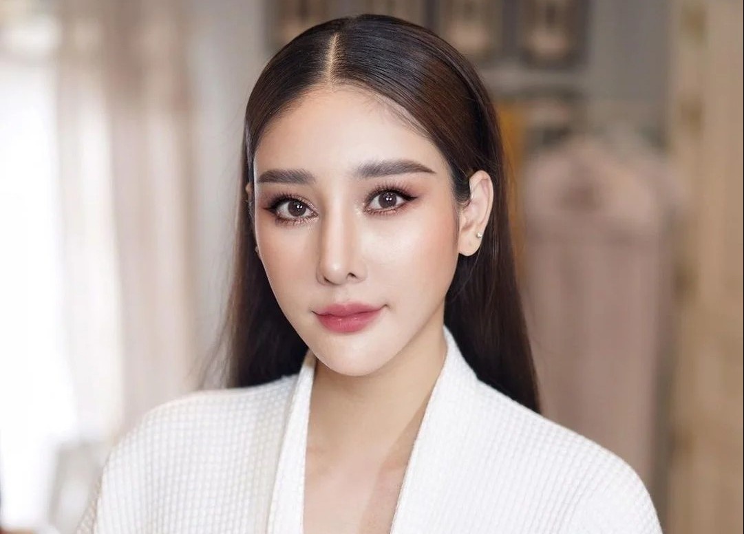 Me dien vien 'Chiec la cuon bay' nhan 916.000 USD tien boi thuong hinh anh