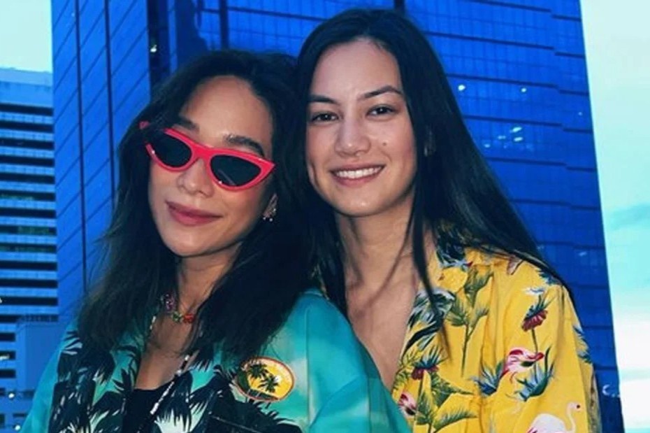 Sao nu Thai Lan Ploy Chermarn cong khai ban gai kem 17 tuoi hinh anh