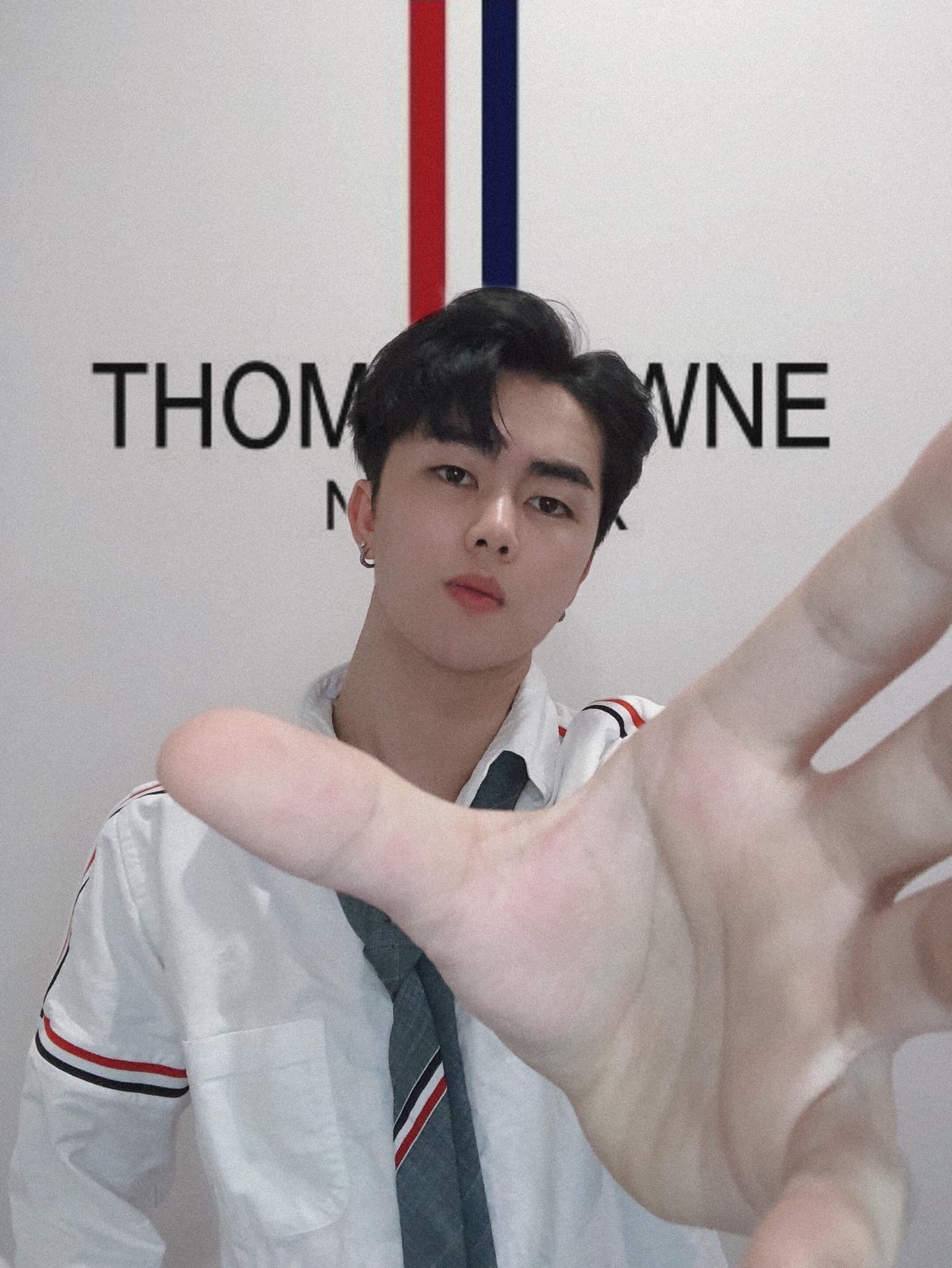 Ca sĩ việt bị đuổi khỏi nhóm ảnh 4 Ca si viet bi duoi khoi nhom anh 4