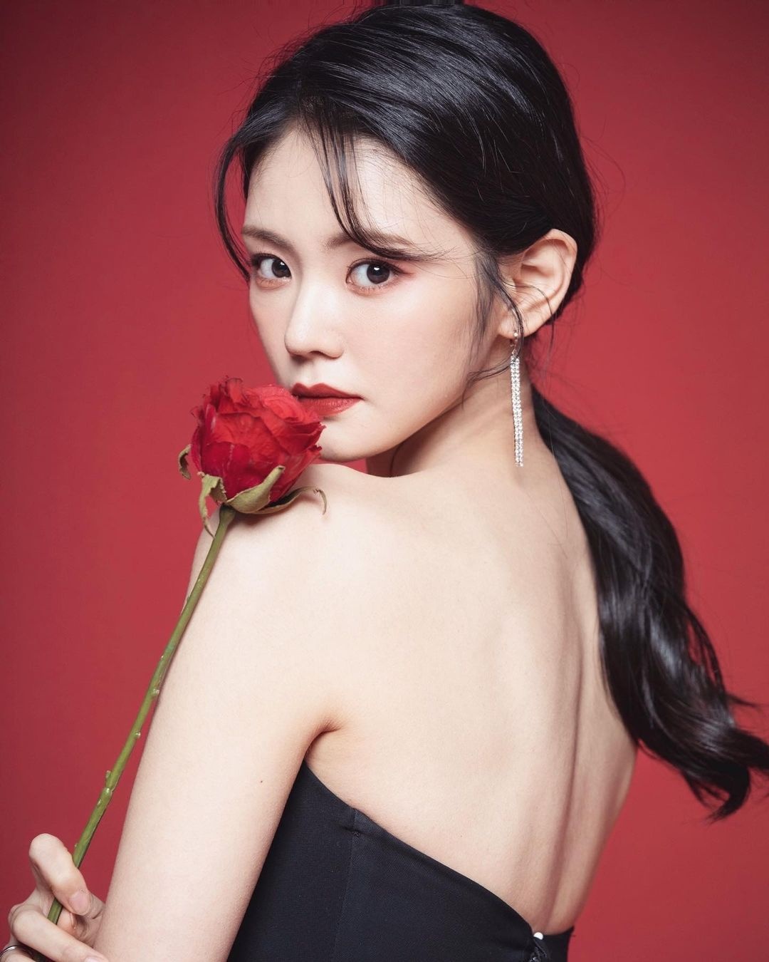 Dien vien Kim Hye Ji ket hon anh 2