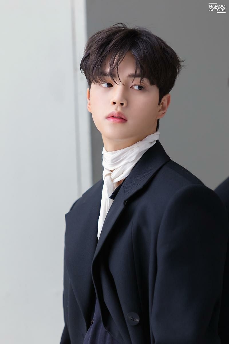 Song Kang va Park Min Young anh 2