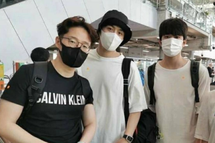 Kim Seon Ho xuat hien sau on ao voi ban gai cu hinh anh