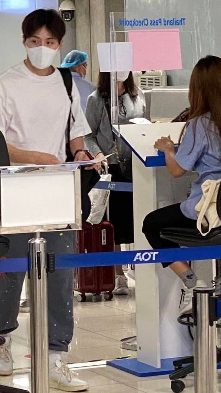 Kim Seon Ho vướng ồn ào ảnh 1 Kim Seon Ho vuong on ao anh 1