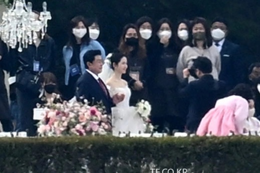 Le cuoi duoc bao mat cua Son Ye Jin va Hyun Bin hinh anh