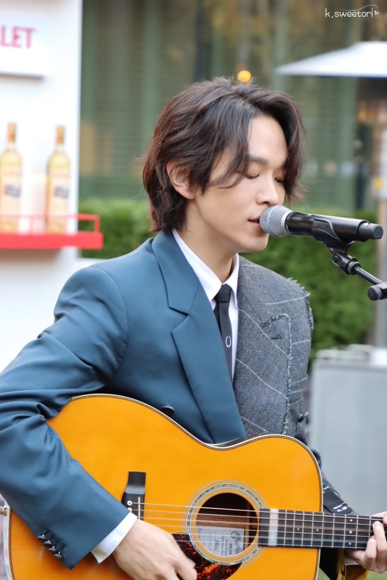 Gong Hyo Jin co ban trai kem 10 tuoi anh 7