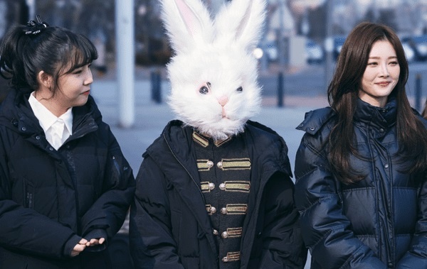 Nu ca si deo mat na suot 4 nam hoat dong hinh anh