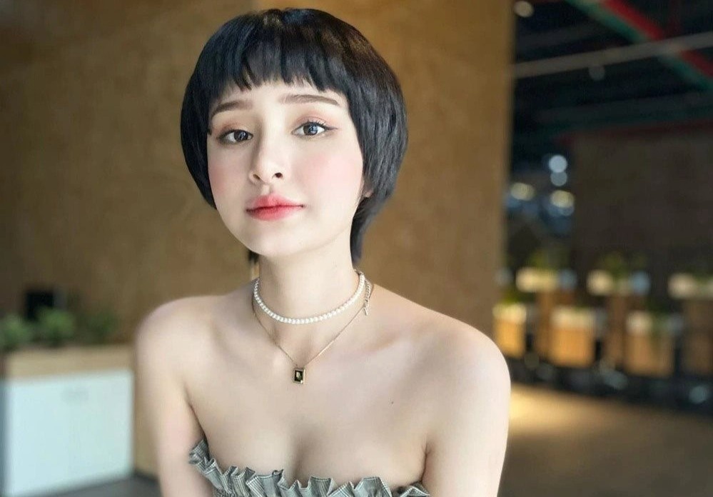 Hien Ho xin loi sau vu lo anh tinh cam voi nguoi da co gia dinh hinh anh