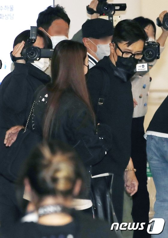 Lee Byung Hun va lee Min Jung anh 2