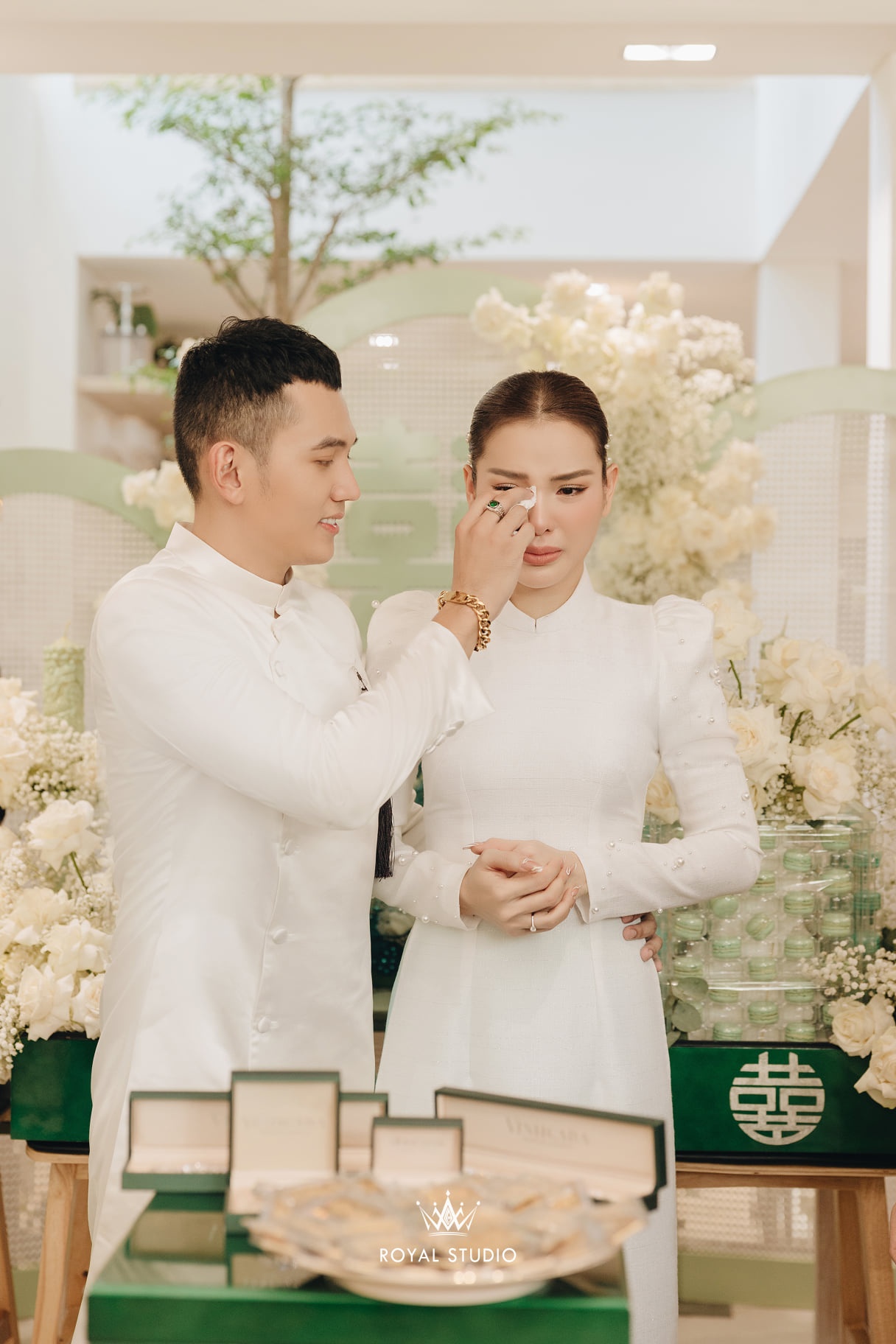 Lễ cưới Phương Trinh Jolie và Lý Bình ảnh 3 Le cuoi Phuong Trinh Jolie va Ly Binh anh 3