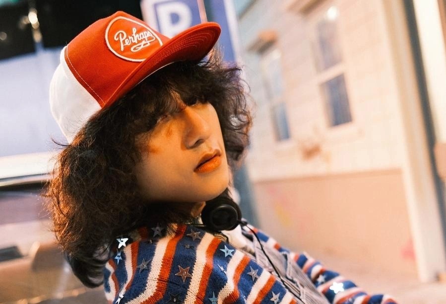 MV moi cua Son Tung bi chi trich du doi hinh anh