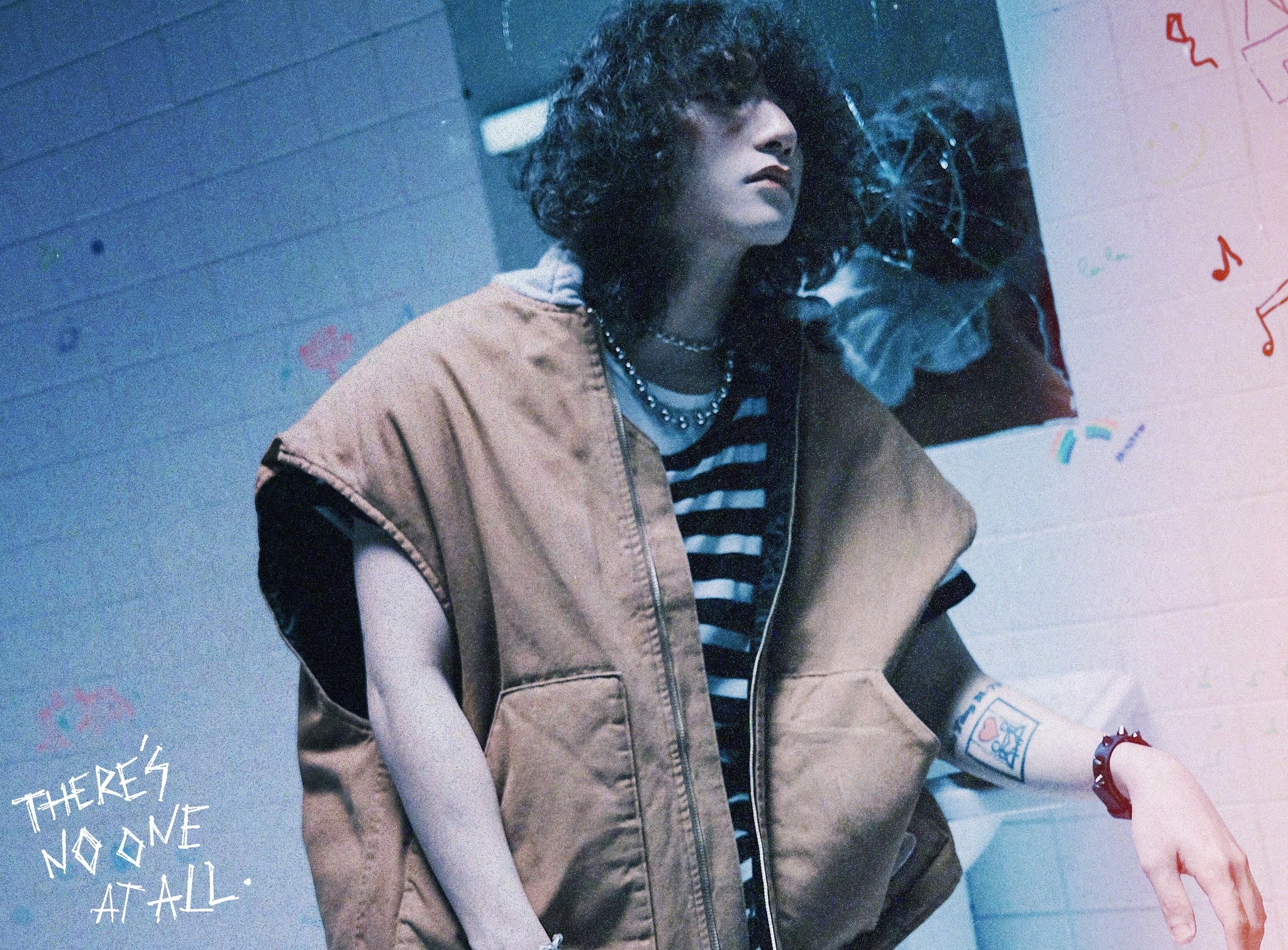 There’s No One At All Son Tung anh 1