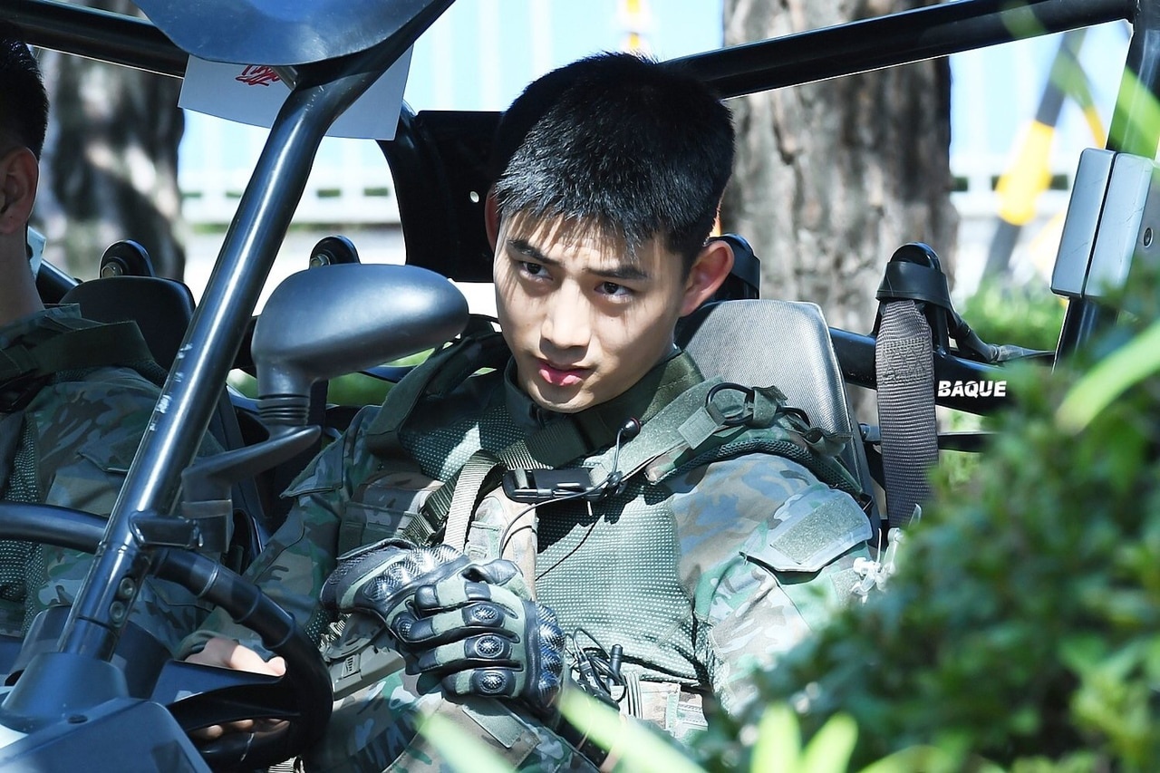 Taecyeon tu bo quoc tich My anh 5