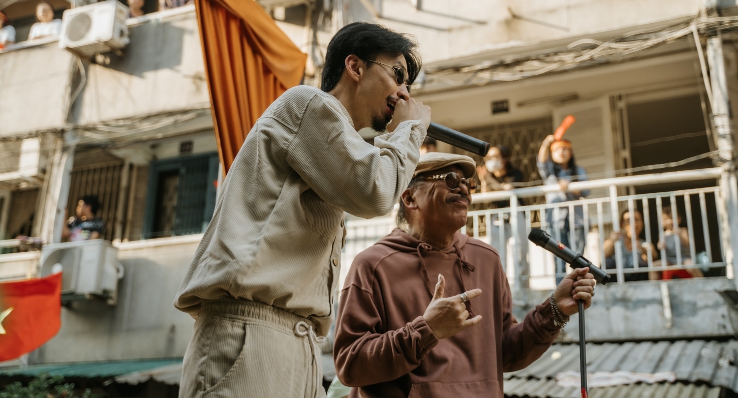 Den Vau bi chi trich anh 1