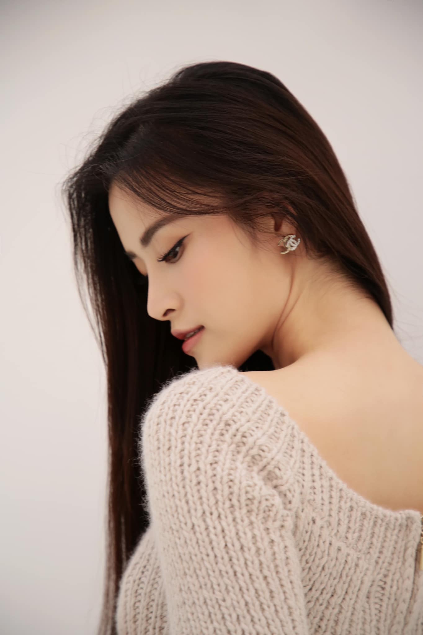 Đông Nhi bị chỉ trích ảnh 2 Dong Nhi bi chi trich anh 2