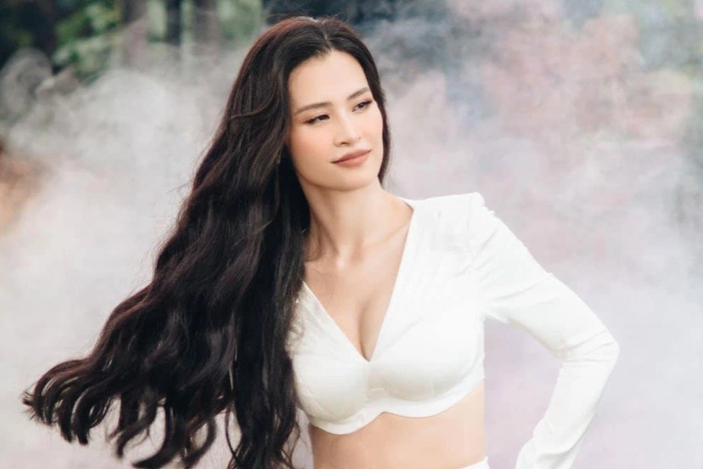 Chuyen gi dang xay ra voi Dong Nhi? hinh anh